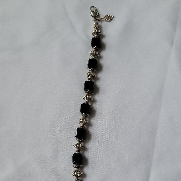 Handmade Jewelry - Elegant Sterling Silver And Black Beaded Bracelet